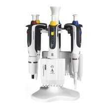 Karşılaştırma tablosunda BRAND Altılı Döner Pipet Standı 704807 ürününün genel görünüm görseli