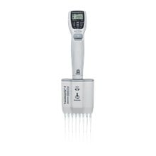 Karşılaştırma tablosunda BRAND Transferpette Electronic-8 705400 1–20 µL Çok Kanallı Pipet ürününün genel görünüm görseli