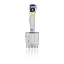 Karşılaştırma tablosunda BRAND Transferpette Electronic-8 705404 10–200 µL Çok Kanallı Pipet ürününün genel görünüm görseli