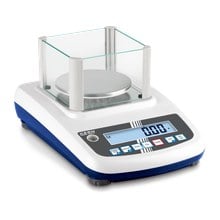 Karşılaştırma tablosunda KERN PFB 3000-2 Hassas Terazi ürününün ön görünüm görseli