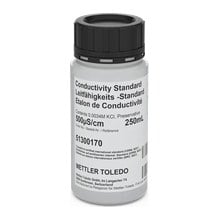 Karşılaştırma tablosunda METTLER TOLEDO 500 µS/cm İletkenlik Standardı ürününün sise görseli