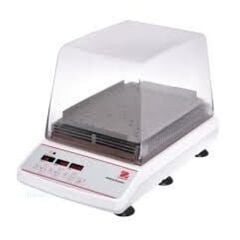 OHAUS İnkübasyonlu Termal Orbital Çalkalayıcı Dijital | Incubating (İnkübasyonlu)  3 mm / 100... 1200 Rpm / 3.6 kg / Ortam Sıcaklığı +5... 65 °C